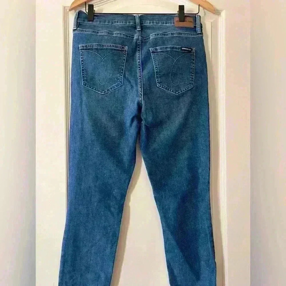 Calvin Klein Jeans Tapered Leg Women’s Size 30 - Picture 5 of 8